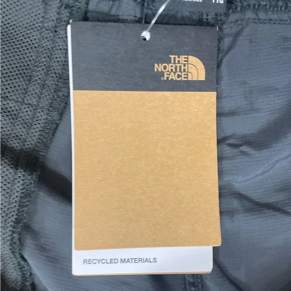 The North Face Pull-On Adventure Shorts in Asphalt Grey XXL NWT
